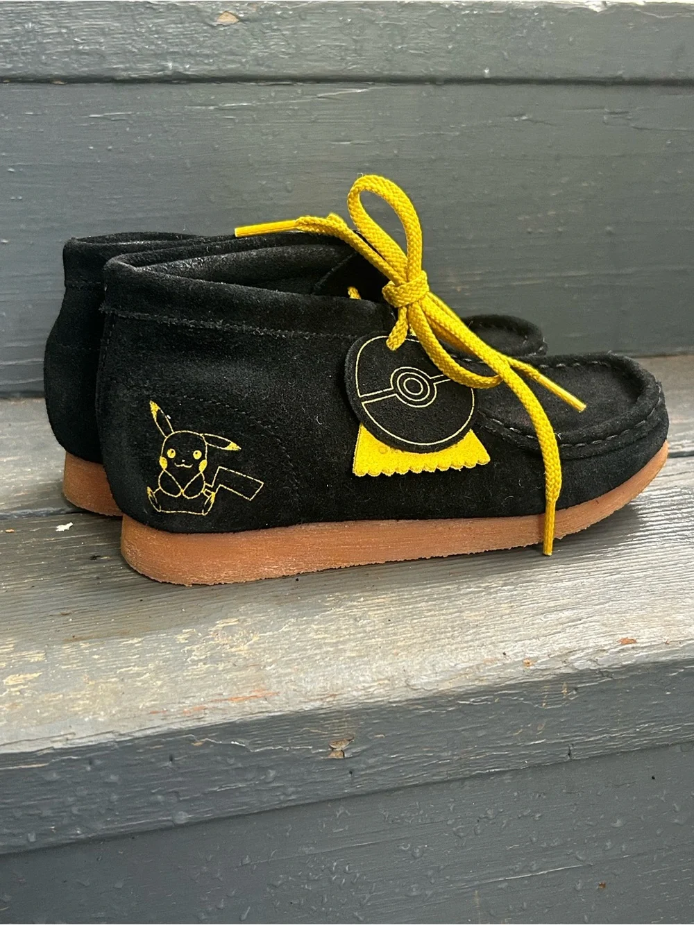 Clarks Originals Kids Wallabee Pokémon Edition boots